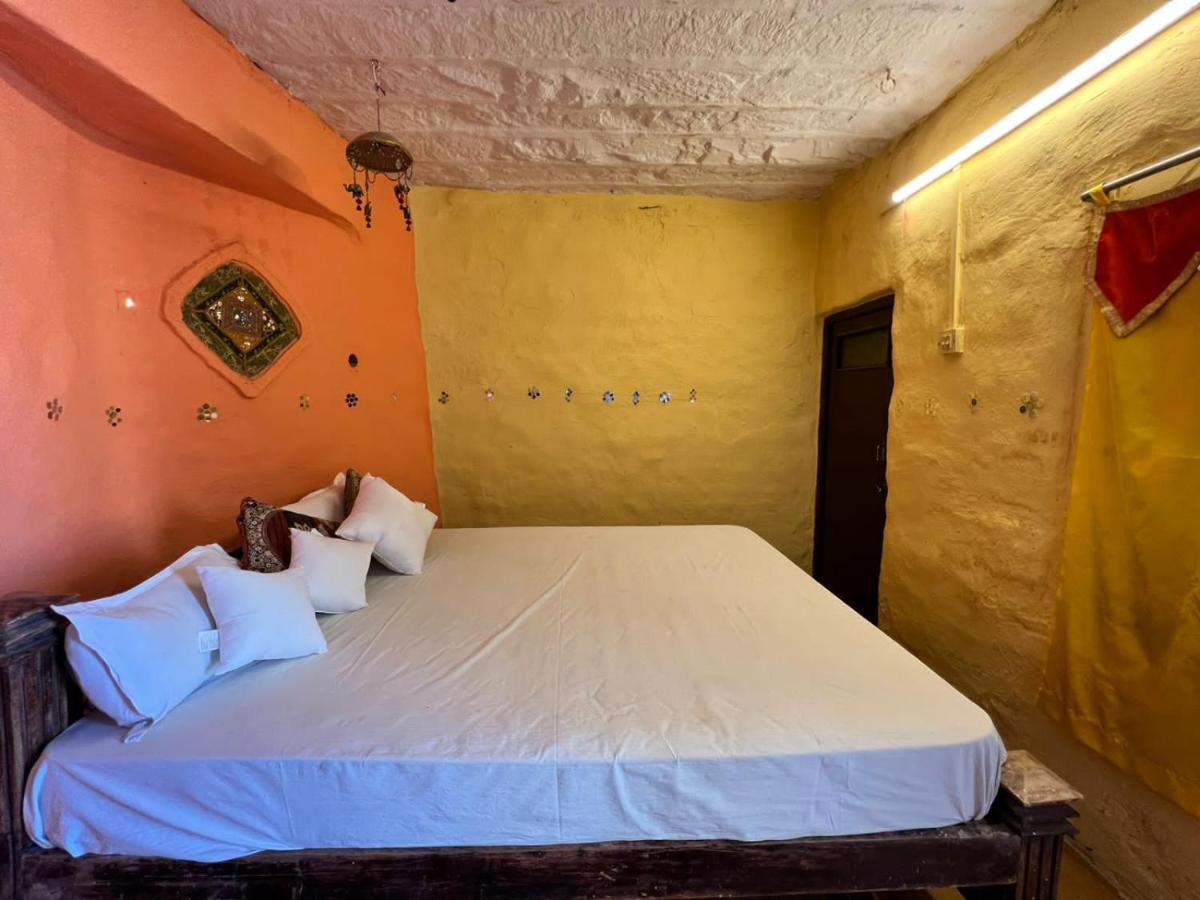 Saffron Guest House Джайсалмер Экстерьер фото