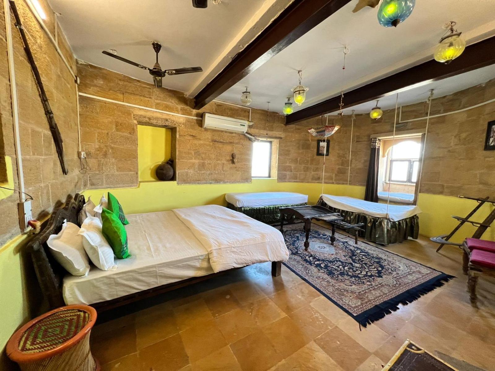 Saffron Guest House Джайсалмер Экстерьер фото